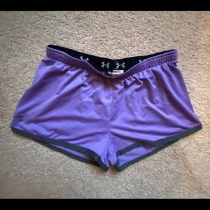 Under armour loose fit workout shorts size medium